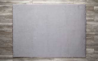 Angora 5' x 7' Gray Solid Rug