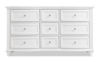 Madelyn White 9 Drawer Dresser