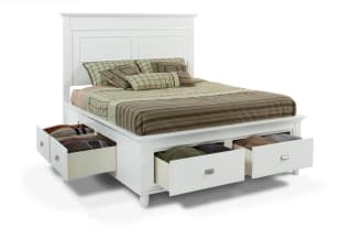Spencer Queen White Storage Platform Bed