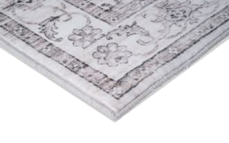 Everly 5' x 7' Beige Oriental Rug
