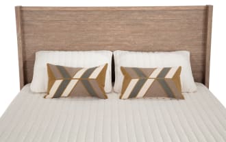 Solitude Queen Light Brown Platform Bed