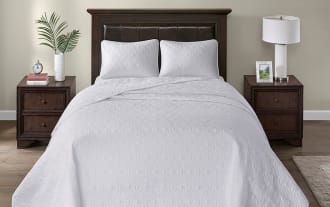 Wayn Full White Solid 3 Piece Bedspread Set with embroidered cotton microfiber fabric, transitional style, includes bedspread and matching shams for cozy layering.