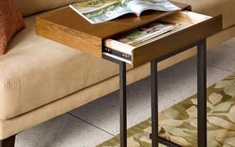 Byron Pull Up Table