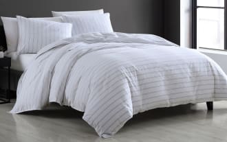 Vivian Queen White Striped 3 Piece Comforter Set