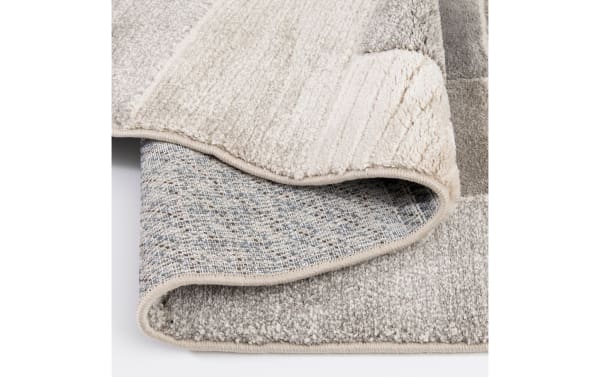 Atlas 5' x 7' Gray Geometric Rug with plush, thick polypropylene pile in transitional style, showing detailed texture and woven backing.