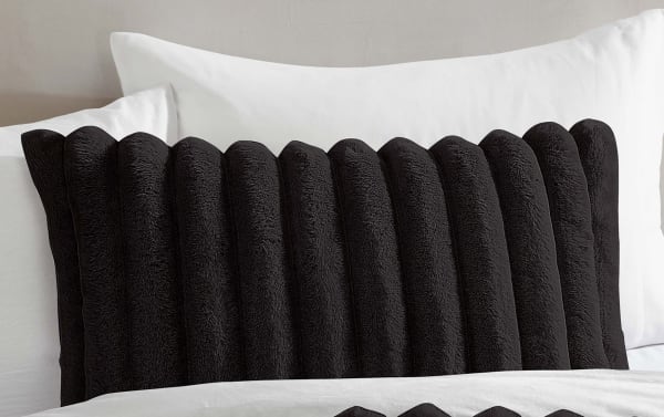 Sofia Full/Queen black solid faux fur comforter set with plush, textured polyester fabric in contemporary style for cozy, stylish bedding.