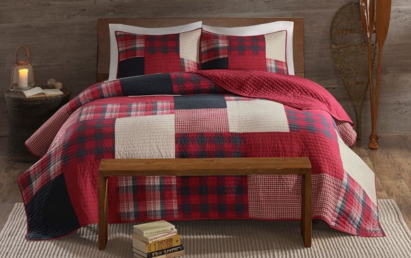 Suny King/California King Red Plaid 3 Piece Quilt Set with cotton fabric, cottage style, featuring red, white, and blue patchwork plaid design.
