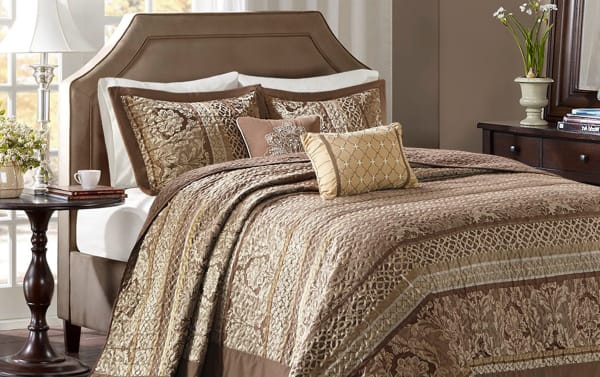 Taylor Queen Brown Stripes 5 Piece Bedspread Set with cotton microfiber fabric, traditional brown striped design, includes two shams, two accent pillows, and a gold-beige coverlet for a cozy, stylish bedroom.