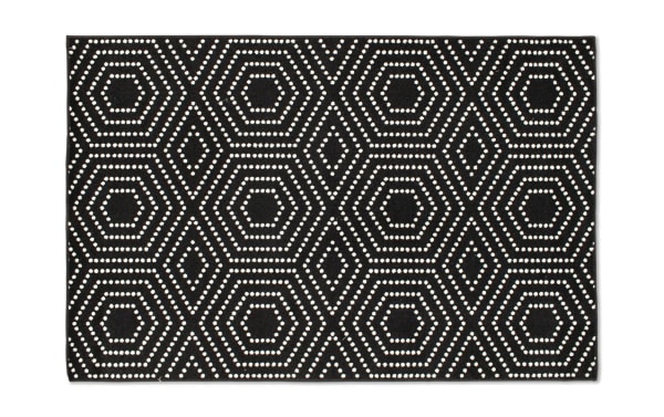 Hex 8' x 10' Black Geometric Indoor/Outdoor Rug