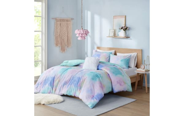 Gaze Twin/Twin XL reversible 3-piece comforter set in multicolored light blue, green, and pink microfiber with abstract contemporary design for bedrooms or dorms.