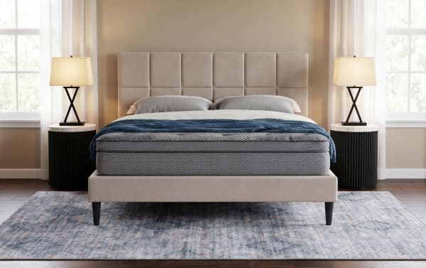 Synergy 11'' Queen Plush Boxed Mattress
