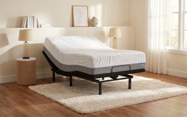 Power Bob Ultra Base with Twilight 15.5'' Queen Firm Mattress