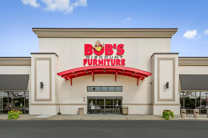 Bob’s Discount Furniture in Cherry Hill, New Jersey exterior storefront