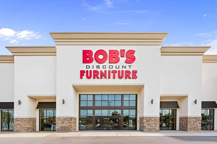 Bob’s Discount Furniture in Manchester, Missouri exterior storefront