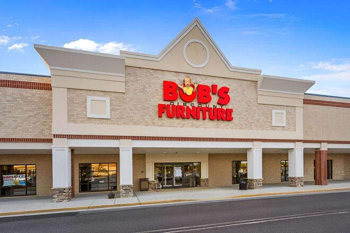 Bob’s Discount Furniture in Waldorf, Maryland exterior storefront