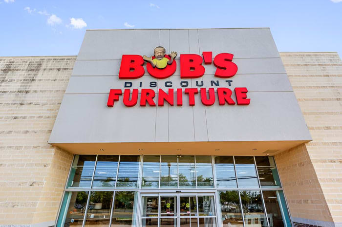 Bob’s Discount Furniture in Hyattsville, Maryland exterior storefront