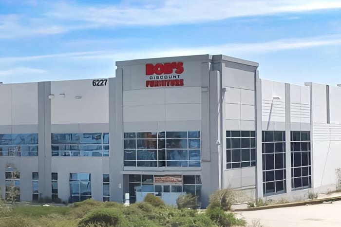 Bob’s Discount Furniture Distribution Center in San Bernardino, California exterior image