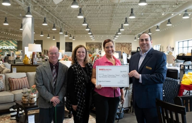 Bob’s Gives Random Act of Kindness Checks to Detroit Non-Profit Orgs ...