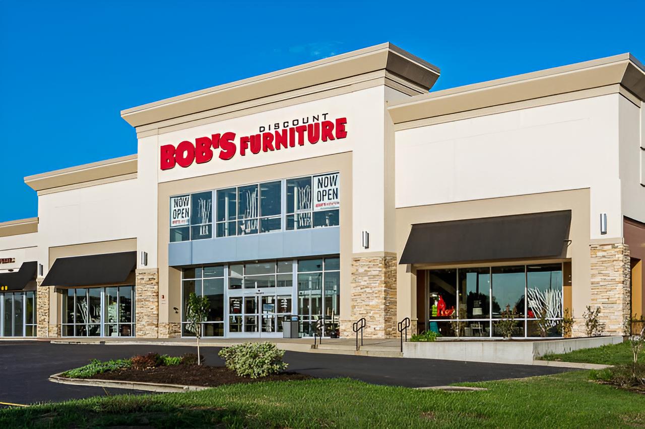 Hours for bob's furniture discount