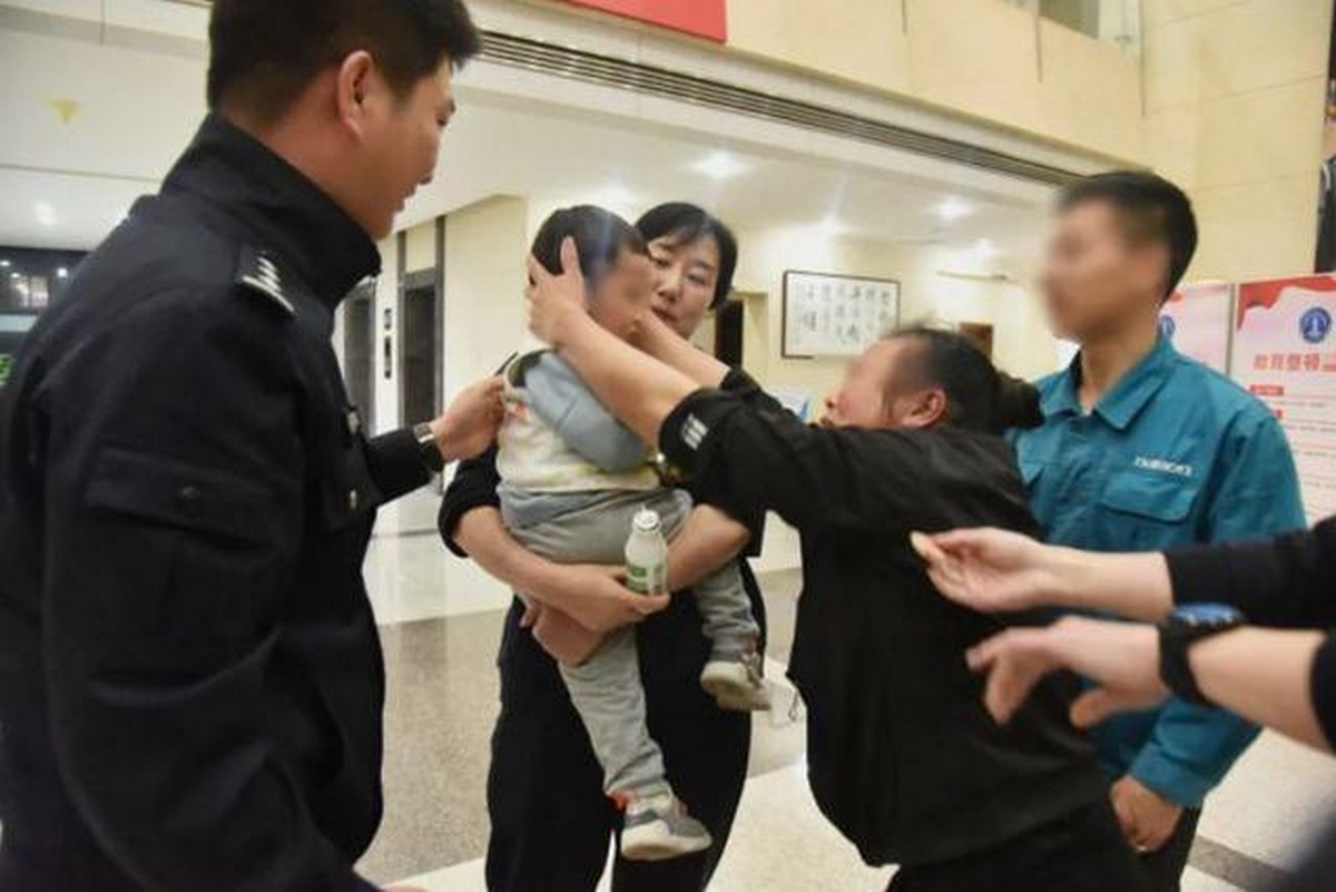 China: Man Sells Son and Uses Money To Tour China With His New Wife