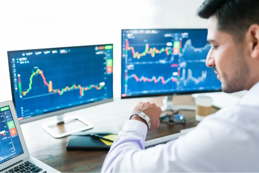 Forex-Trading-Full-Time-2.webp
