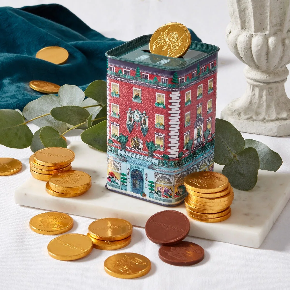 Piccadilly Milk Chocolate Coin Tin, 150g