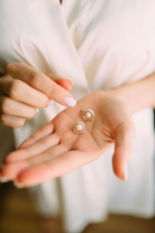 pearl anniversary gifts