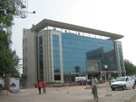 Solitaire plaza private space in DLF Phase 3, MG Road Gurgaon, Gurgaon