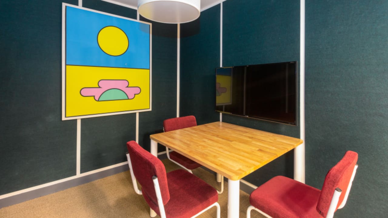 WeWork meeting rooms in Thane West, Mumbai