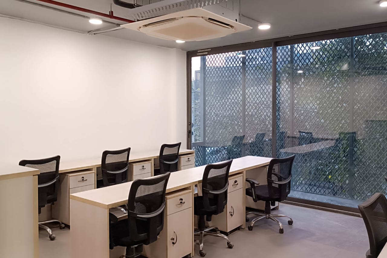 Hub and Oak coworking space in Okhla, Delhi