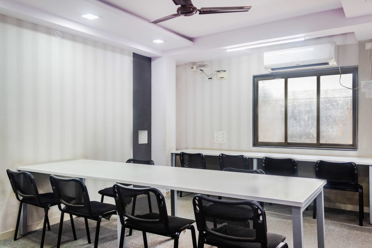 Spacyes coworking space in Kandivali West, Mumbai