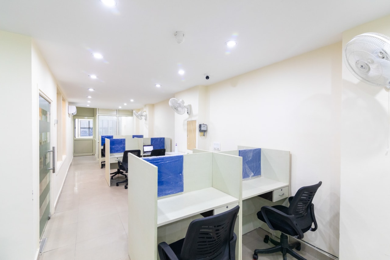 Vselek Coworking coworking space in Green Park, Delhi