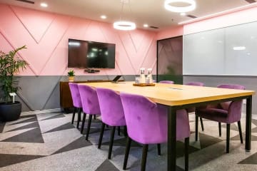 Cowrks meeting rooms in DLF Cyber City, Gurgaon