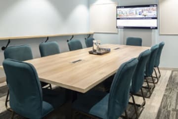 Cowrks meeting rooms in Perungudi, Chennai