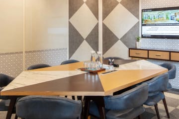 Cowrks meeting rooms in Aerocity, Delhi