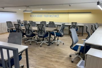 Pinnacle Space - flexi-desk