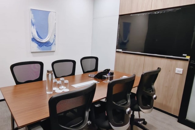 Align by DBS Workspace - 6 Seater