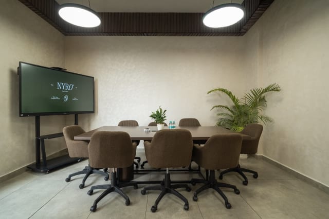 NYRO Workclub - 8 Seater