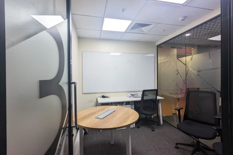 Smartworks meeting rooms in Malad West, Mumbai