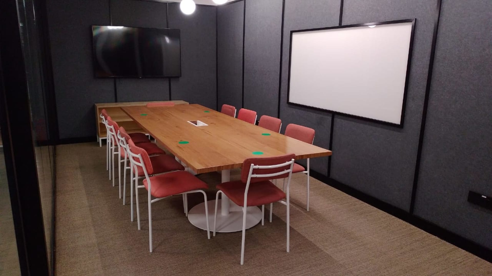 WeWork training rooms in DLF Cyber City, Gurgaon