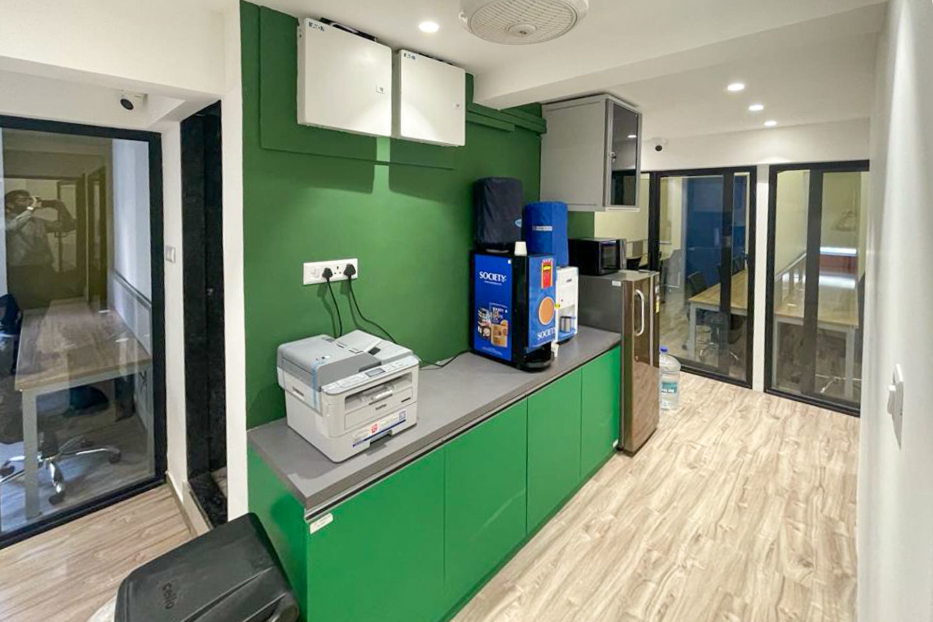 11 Cowork - coworking space