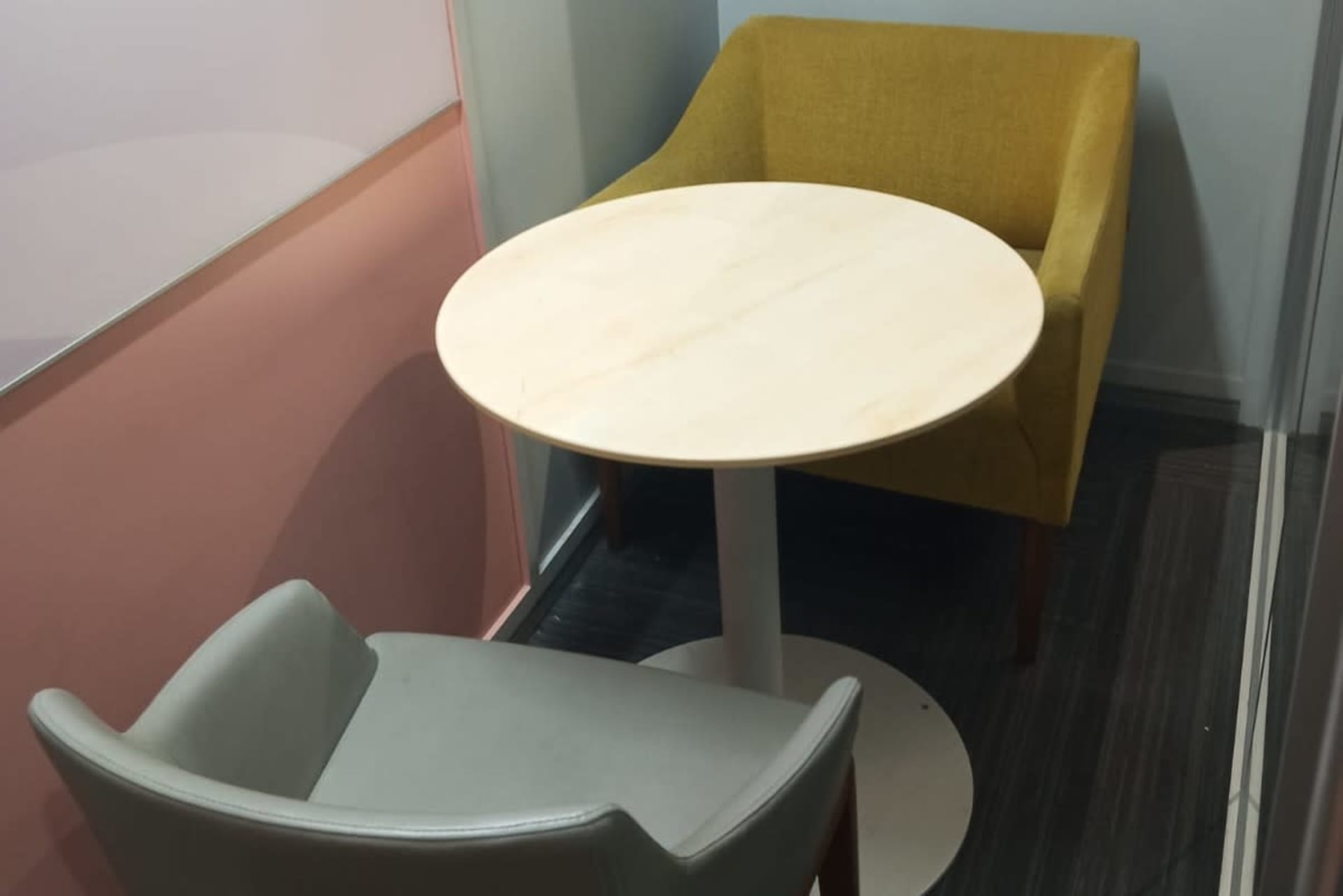 91Springboard meeting rooms in Mohan Cooperative Industrial Estate, Delhi