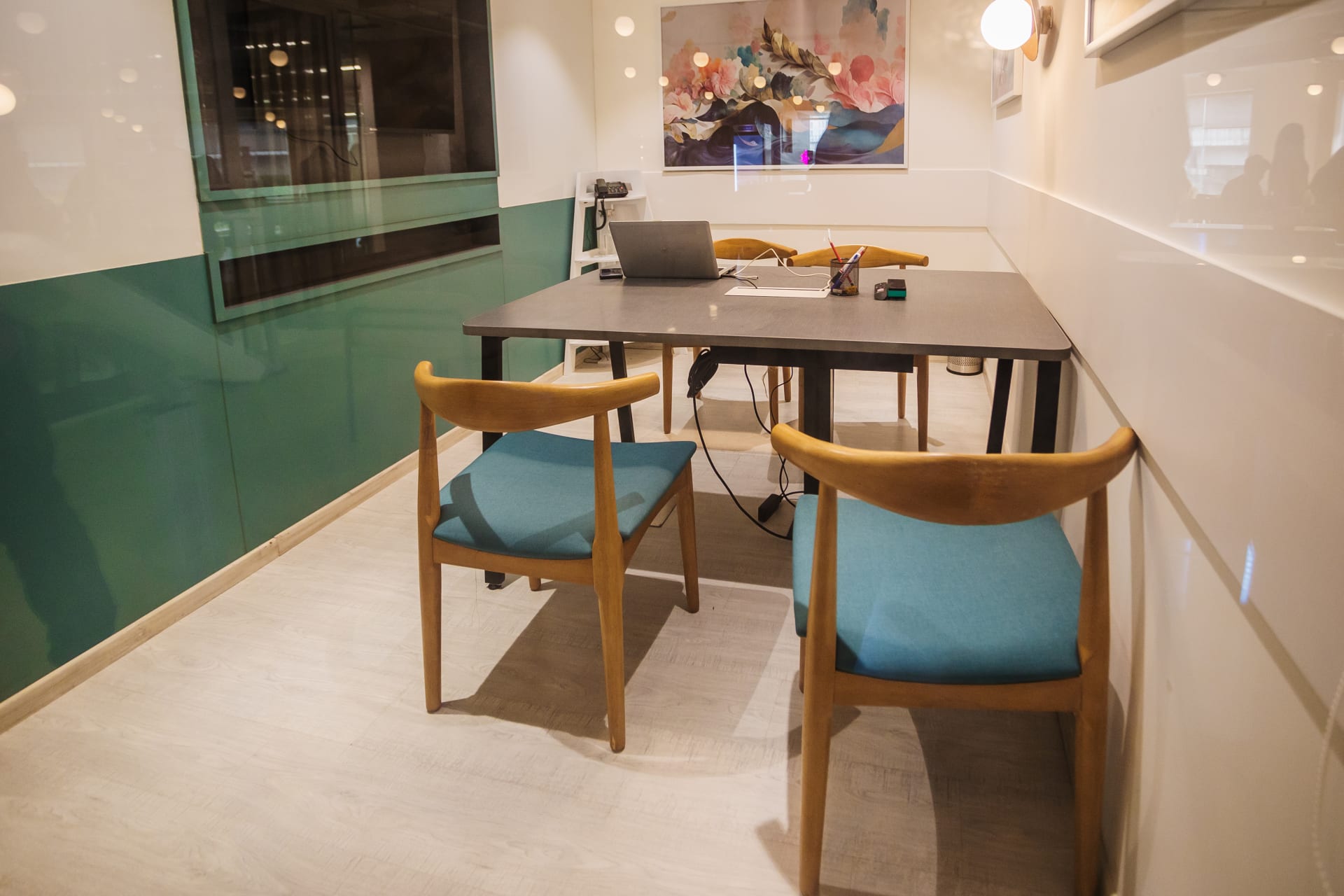 alt.f Coworking conference rooms in Golf Course Road Gurgaon, Gurgaon