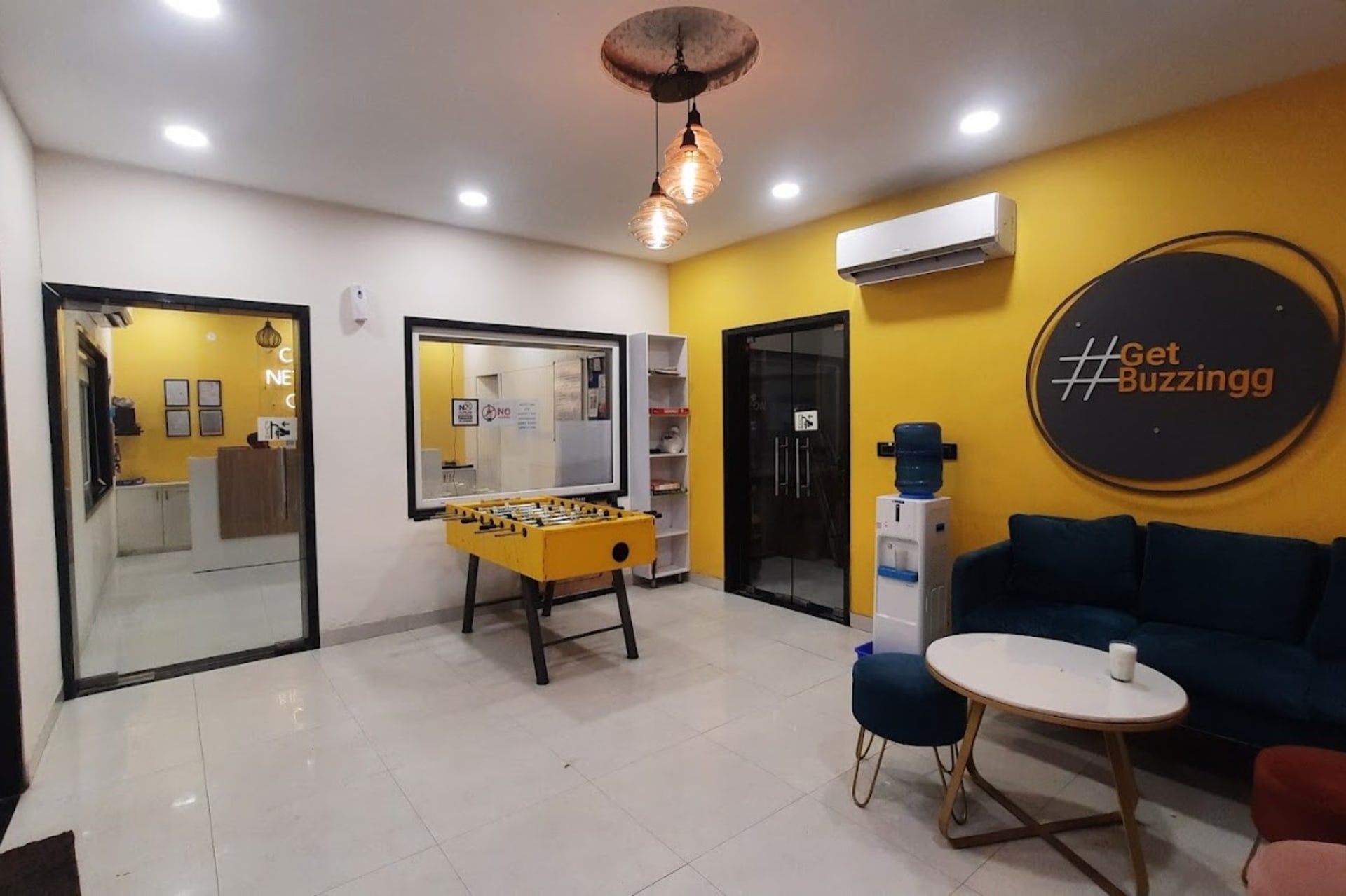 ArtBuzz Studios - coworking space