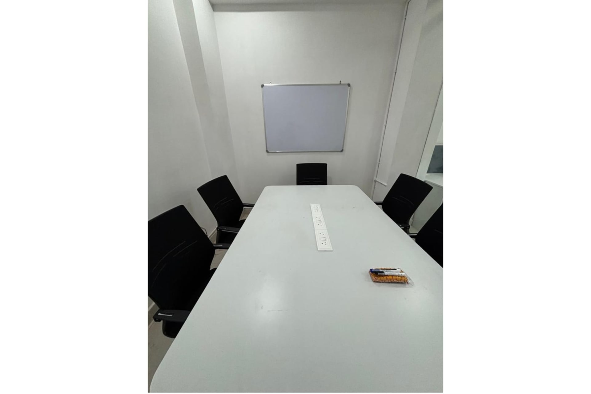 Ascent Workplace - coworking space