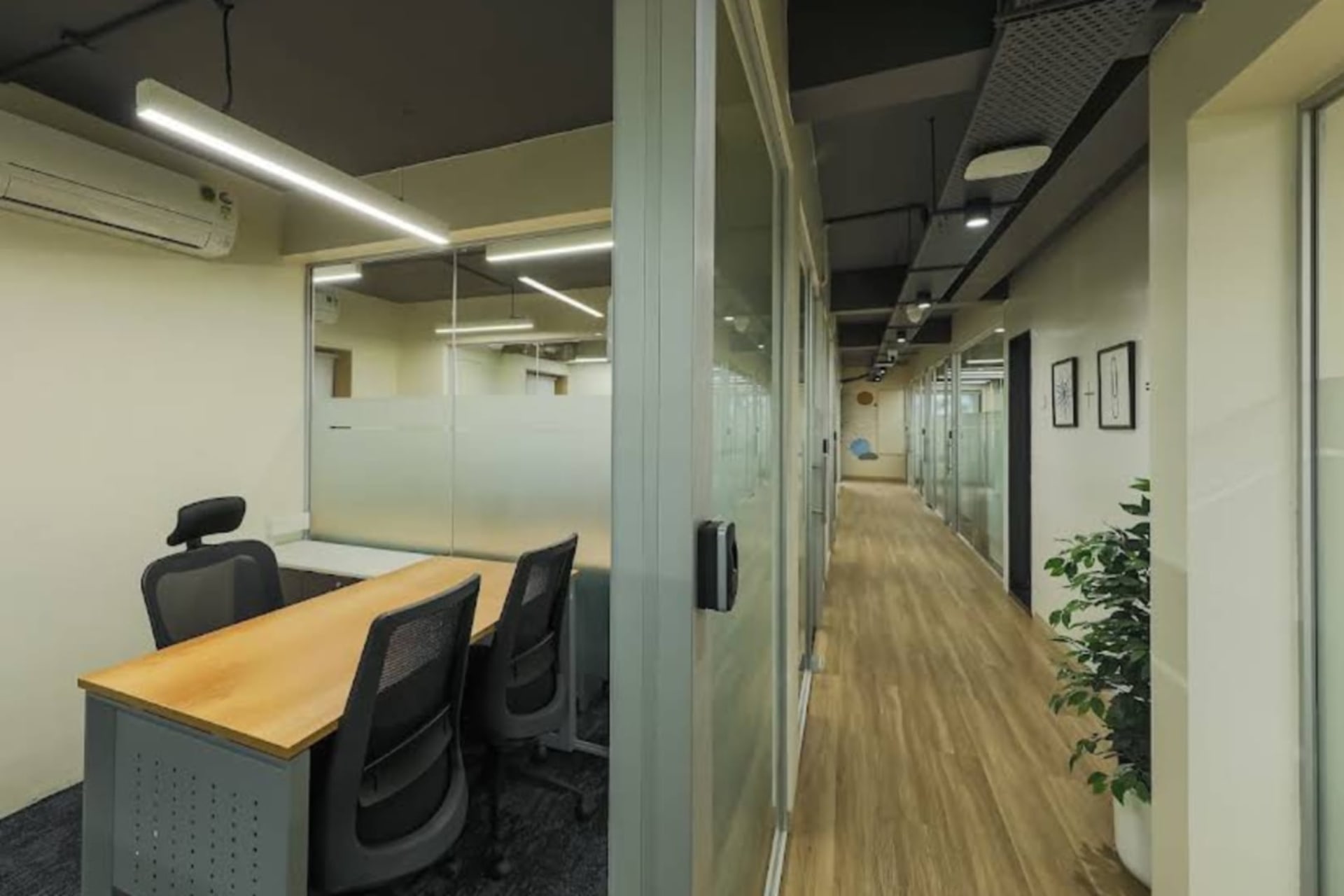 Aster Coworking - coworking space