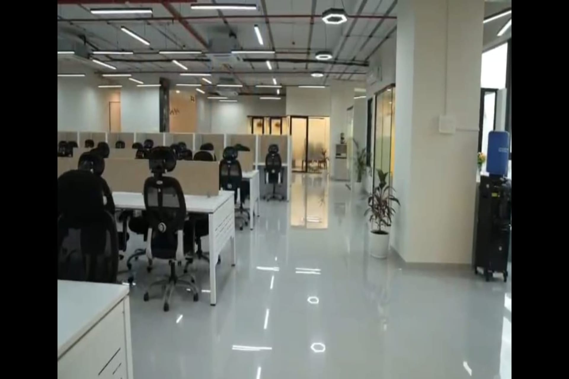Aumano Co-Working Centre - Pune