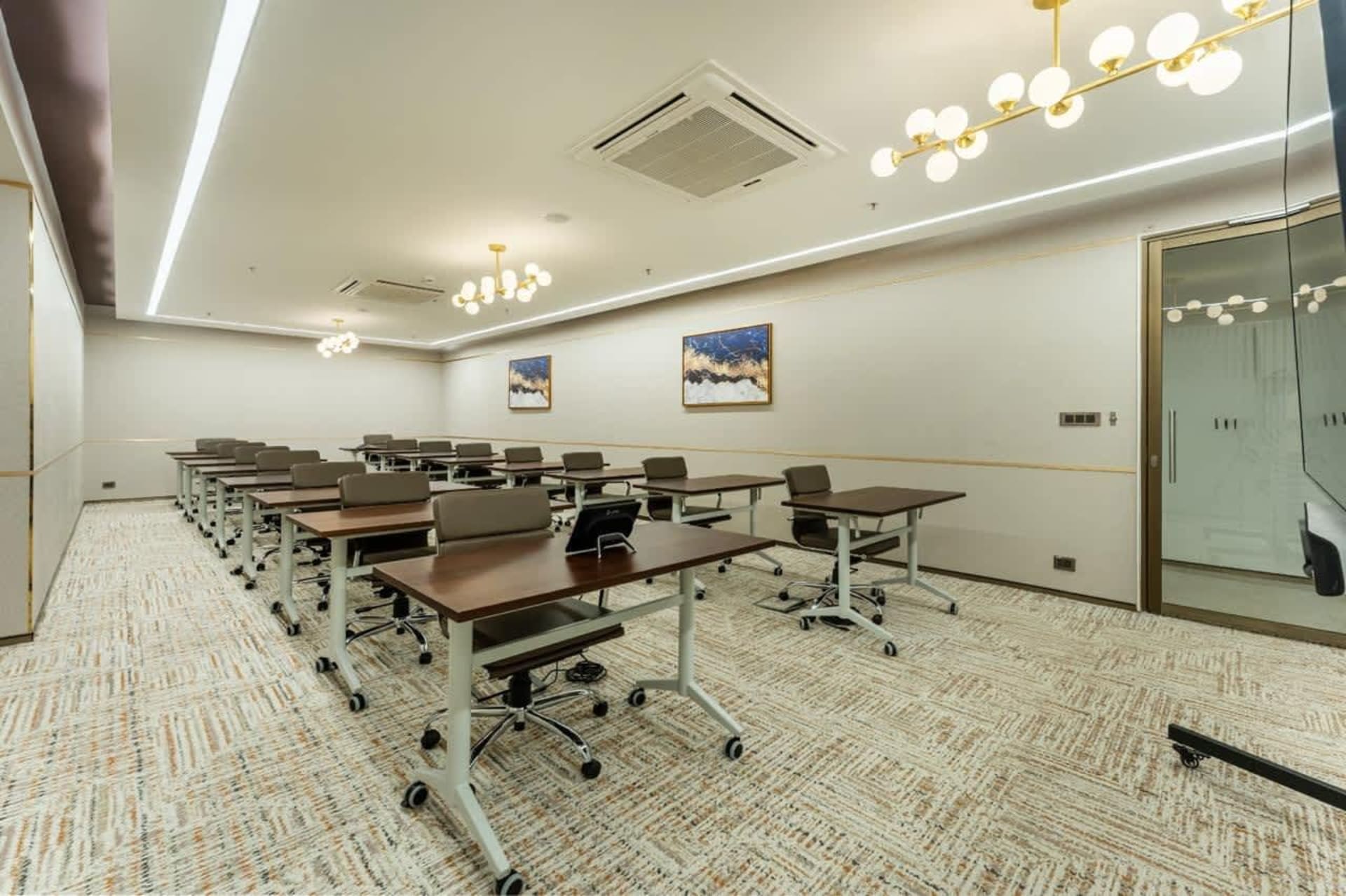 awfis conference rooms in Bandra Kurla Complex, Mumbai