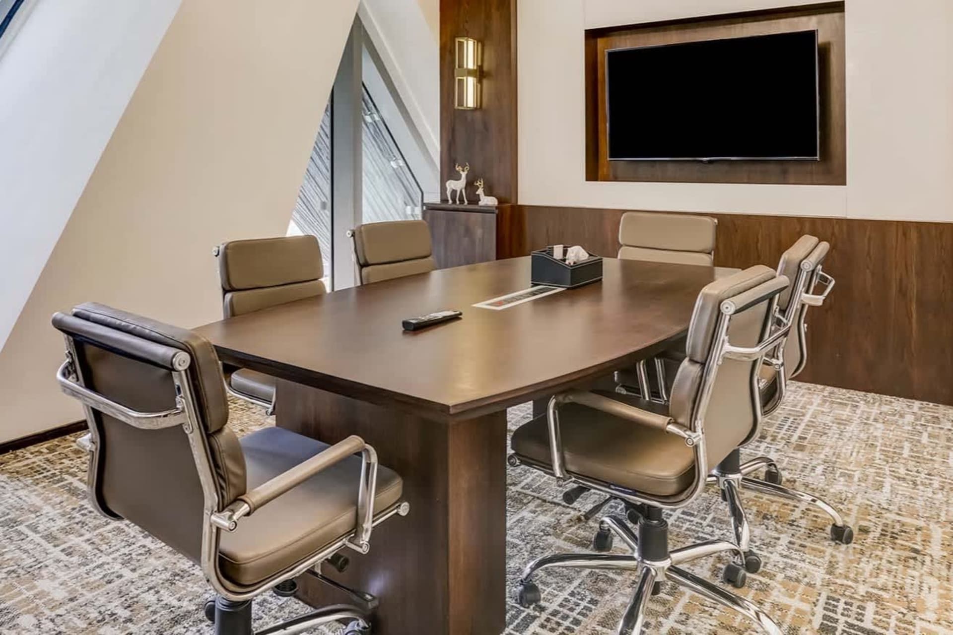 awfis meeting rooms in Bandra Kurla Complex, Mumbai