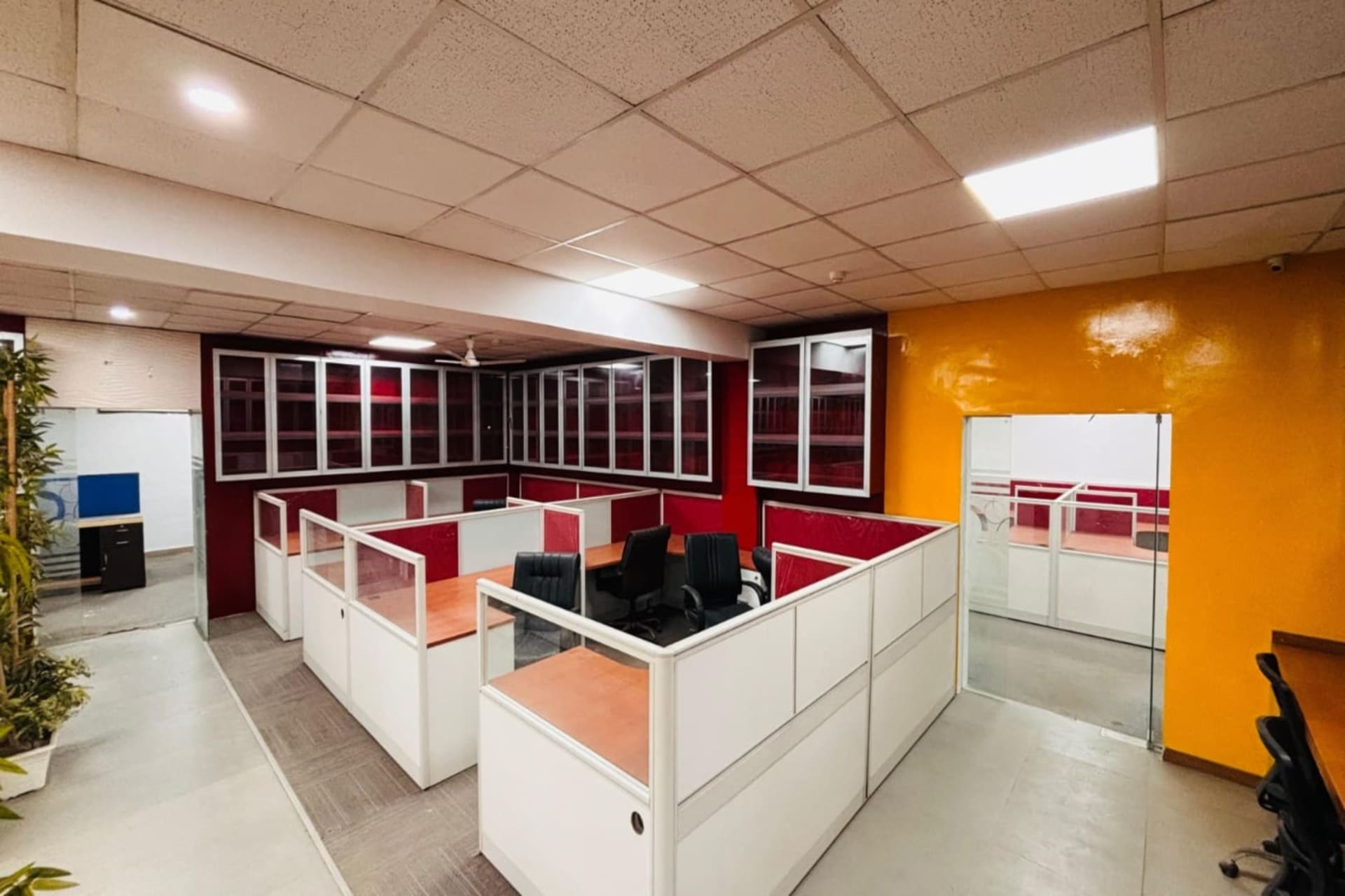 Axis Communications - office space in Mohan Cooperative Industrial Estate, Delhi